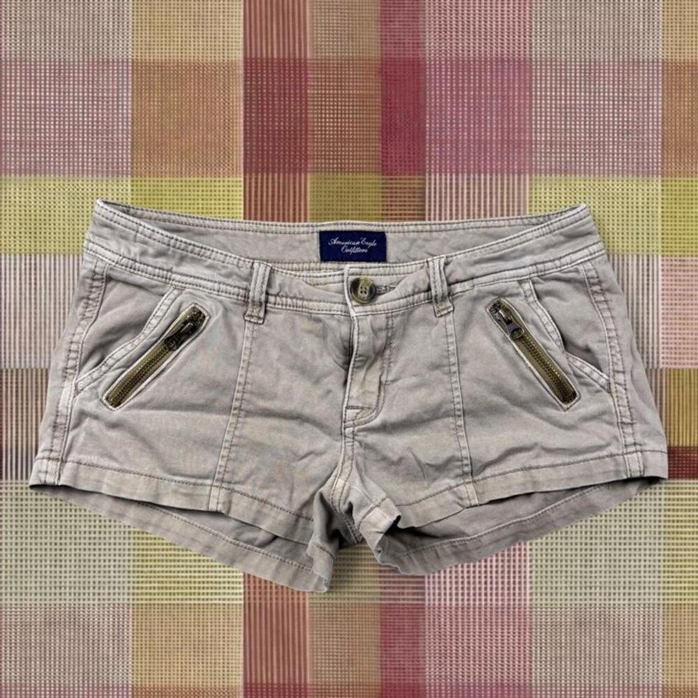 Vintage 2000’s Mini American Eagle low rise gray cargo shorts
